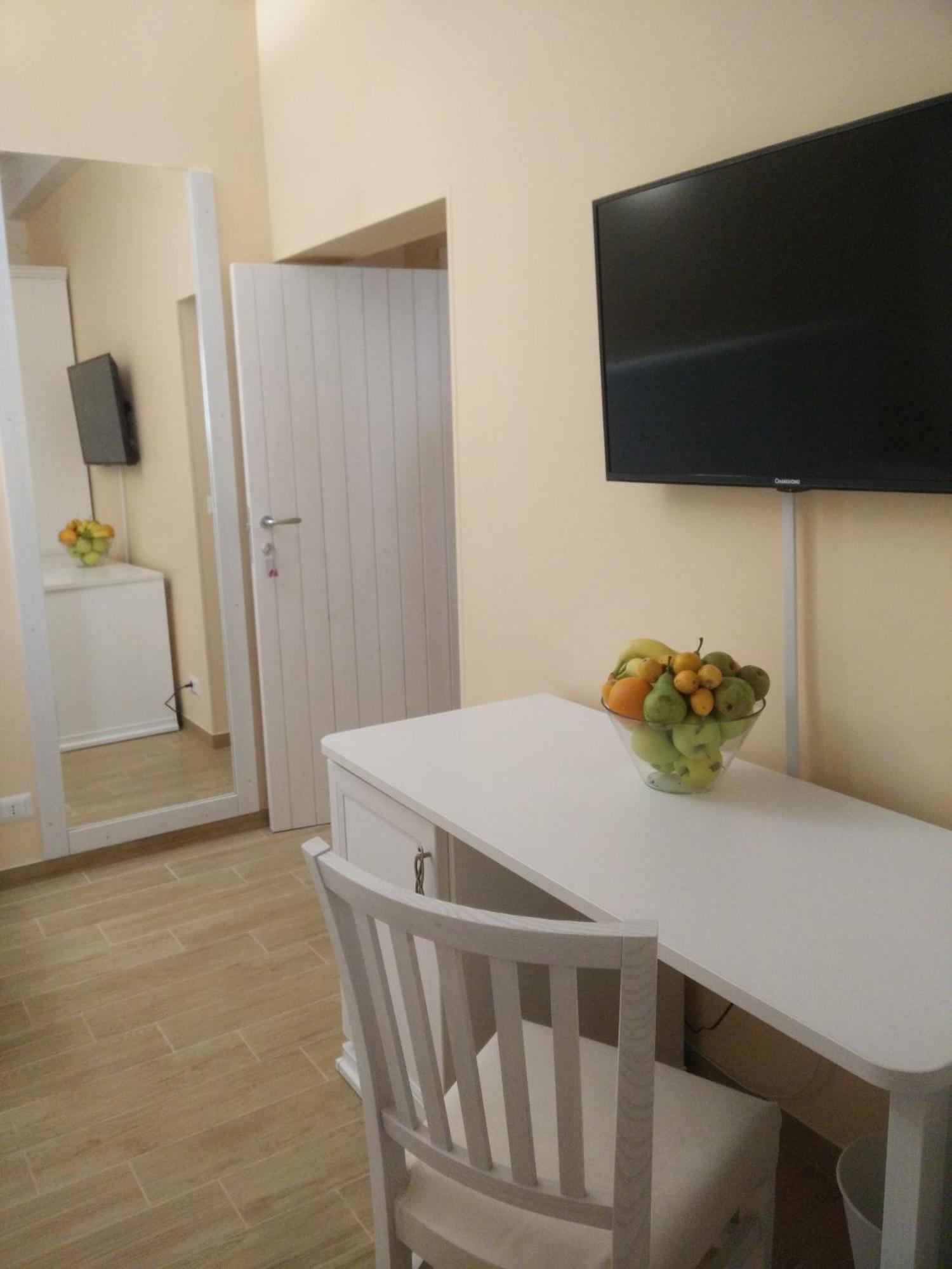 Le Camelie Bed and Breakfast Marina di Ginosa Δωμάτιο φωτογραφία