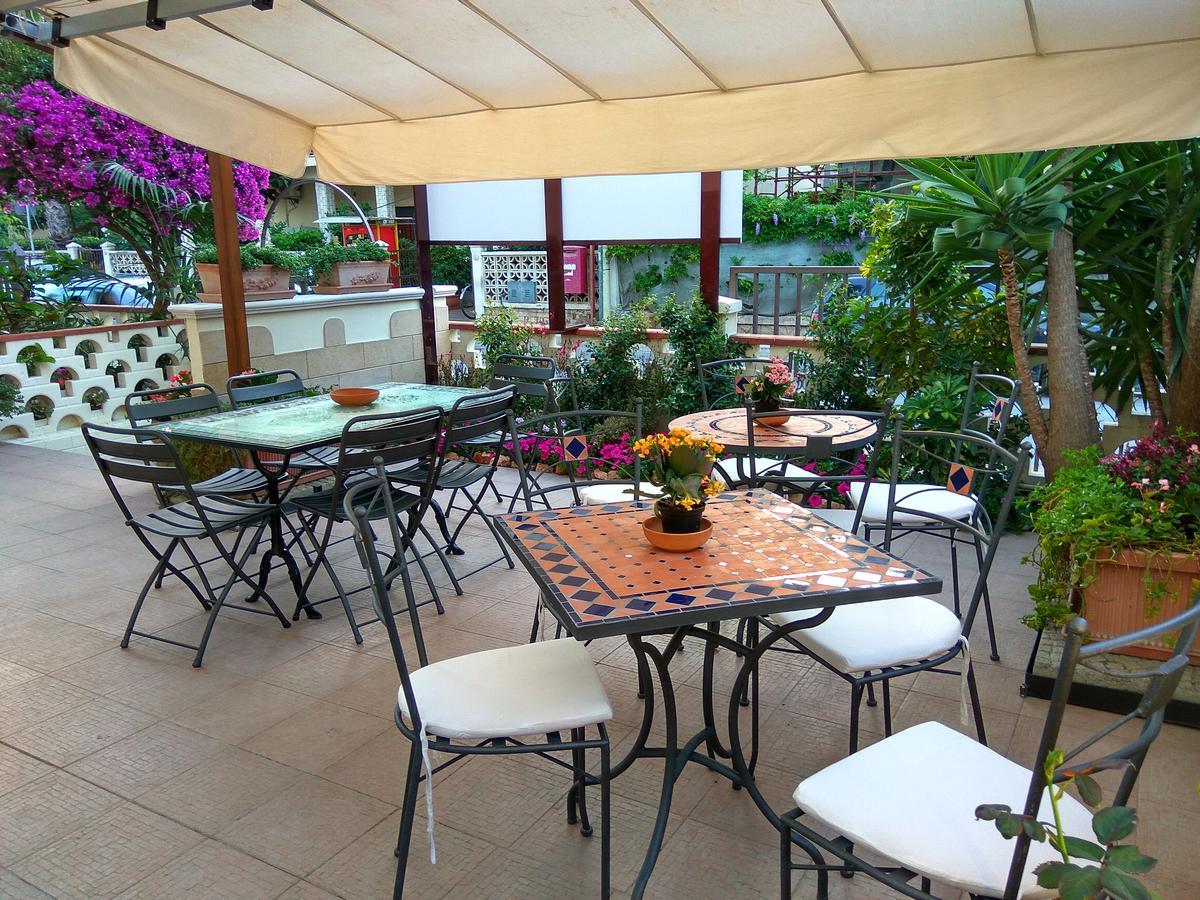 Le Camelie Bed and Breakfast Marina di Ginosa Εξωτερικό φωτογραφία