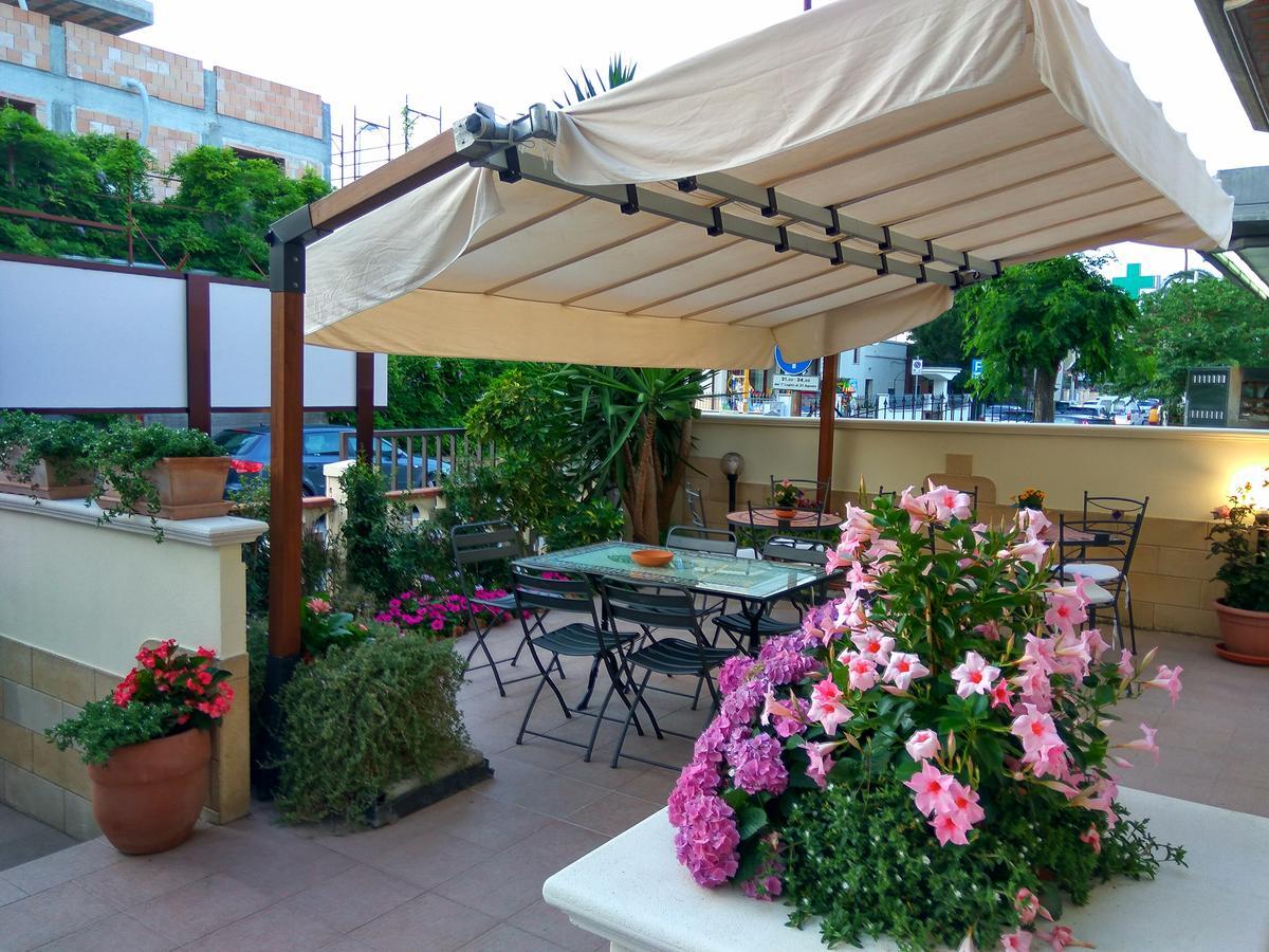 Le Camelie Bed and Breakfast Marina di Ginosa Εξωτερικό φωτογραφία