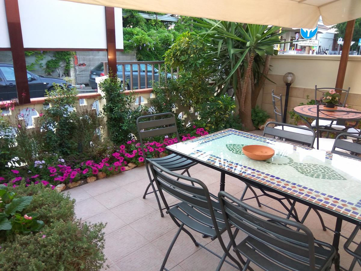 Le Camelie Bed and Breakfast Marina di Ginosa Εξωτερικό φωτογραφία