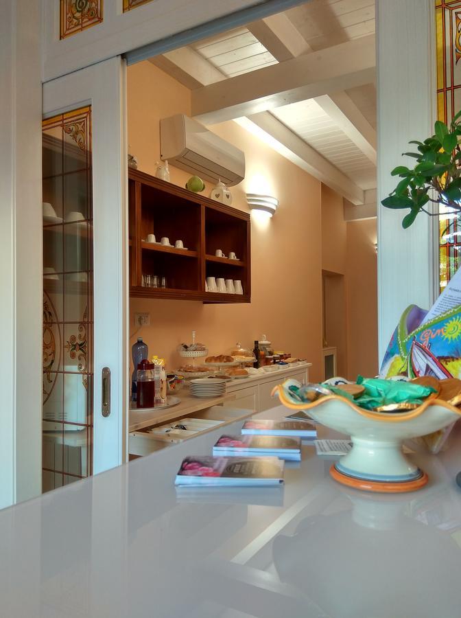 Le Camelie Bed and Breakfast Marina di Ginosa Εξωτερικό φωτογραφία