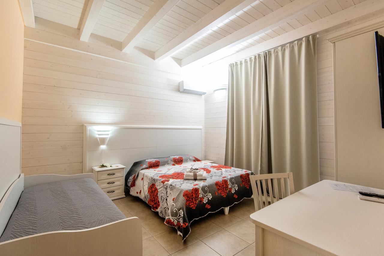Le Camelie Bed and Breakfast Marina di Ginosa Εξωτερικό φωτογραφία