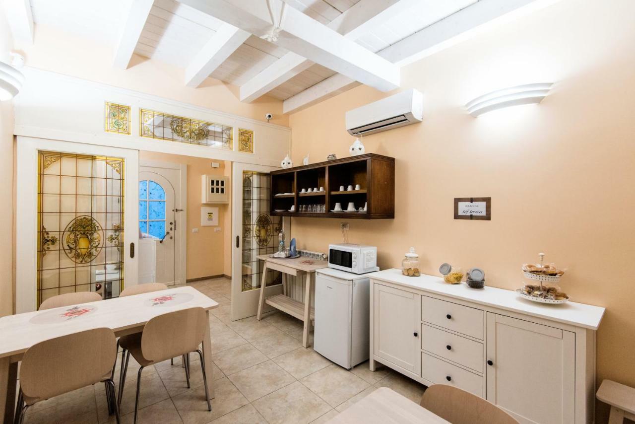 Le Camelie Bed and Breakfast Marina di Ginosa Εξωτερικό φωτογραφία
